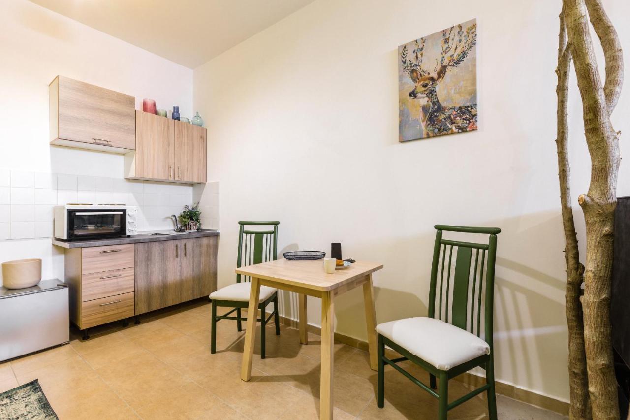 Appartement Erato “wrapped In Myrtle And Roses” Thessaloniki