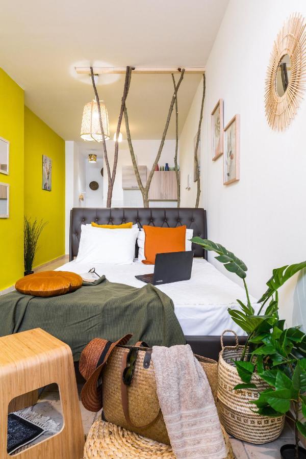 Apartment Erato “wrapped In Myrtle And Roses” Thessaloniki